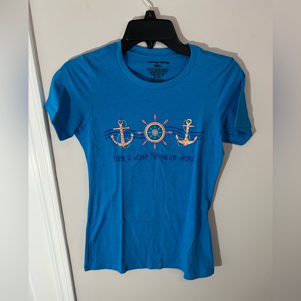 NWOT Tyler Rose Accessories Home is Where the anchor drops tee